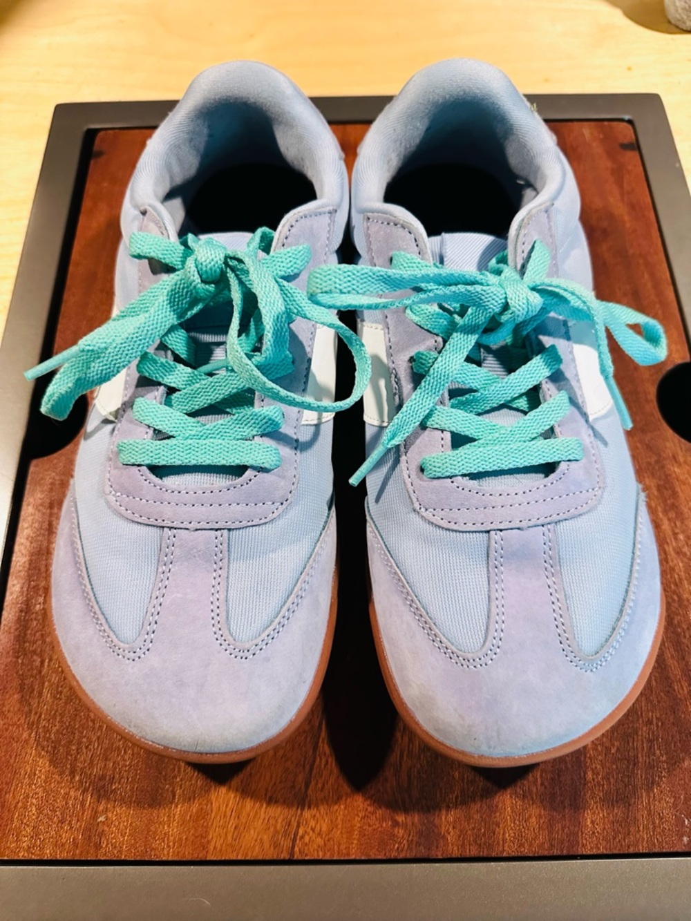 Whitins barefoot sneaker light blue women’s 8 wide